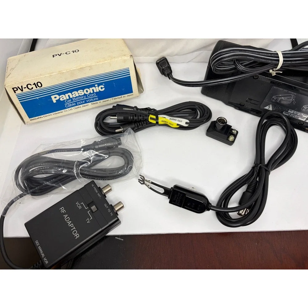 Panasonic OmniMovie VHSC PV-120 Camcorder‎ Bundle and Accessories battery no chg